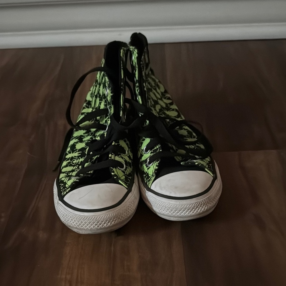 Converse Black and Green High-Top Sneakers with bugs Glow In The Dark